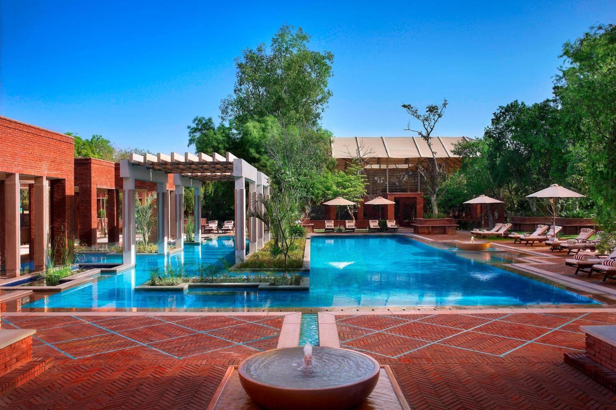 Itc Mughal, A Luxury Collection Resort & Spa, Agra Esterno foto The Leela Palace, New Delhi
